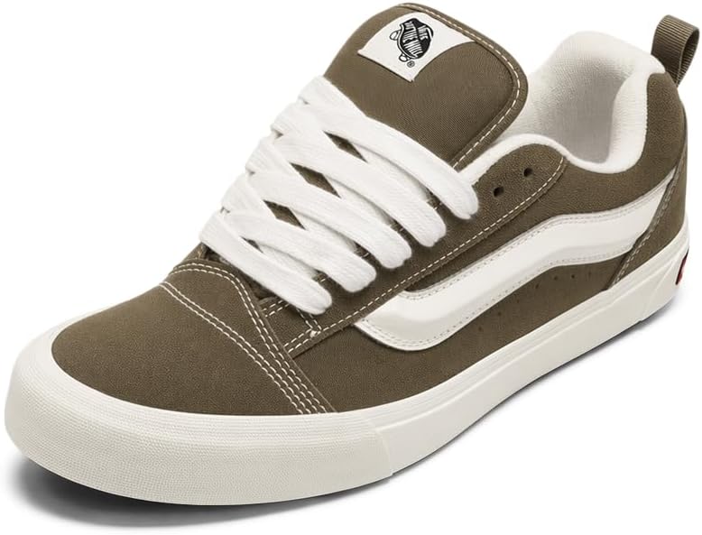 Vans Unisex Adult Knu Skool Shoe - '90s Retro Puffy Low-Top Fashion Sneakers for Men & Women