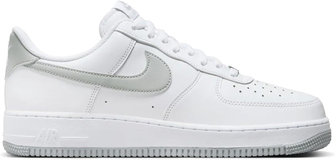Nike Men's Air Force 1 '07 Sneaker