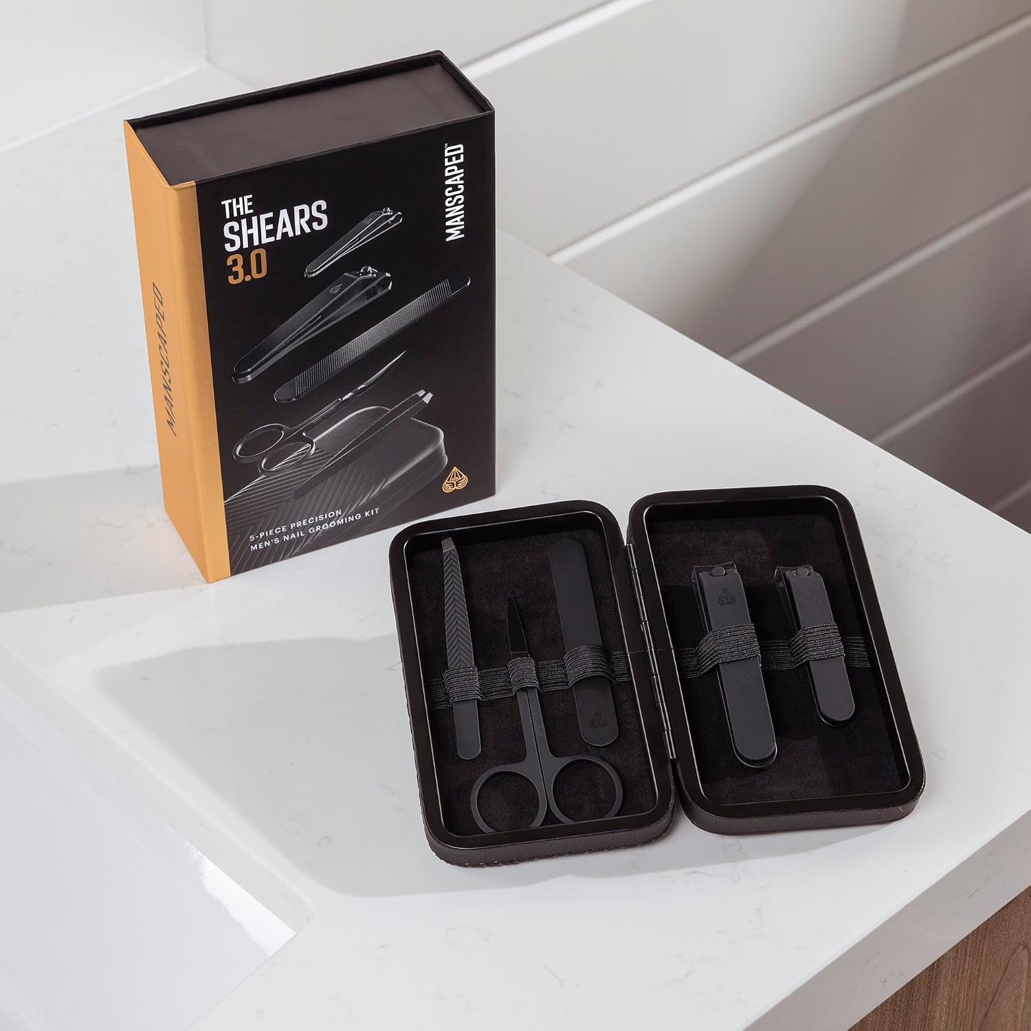 MANSCAPED® Shears 3.0, 5-Piece Precision Men’s Nail Grooming Travel Kit