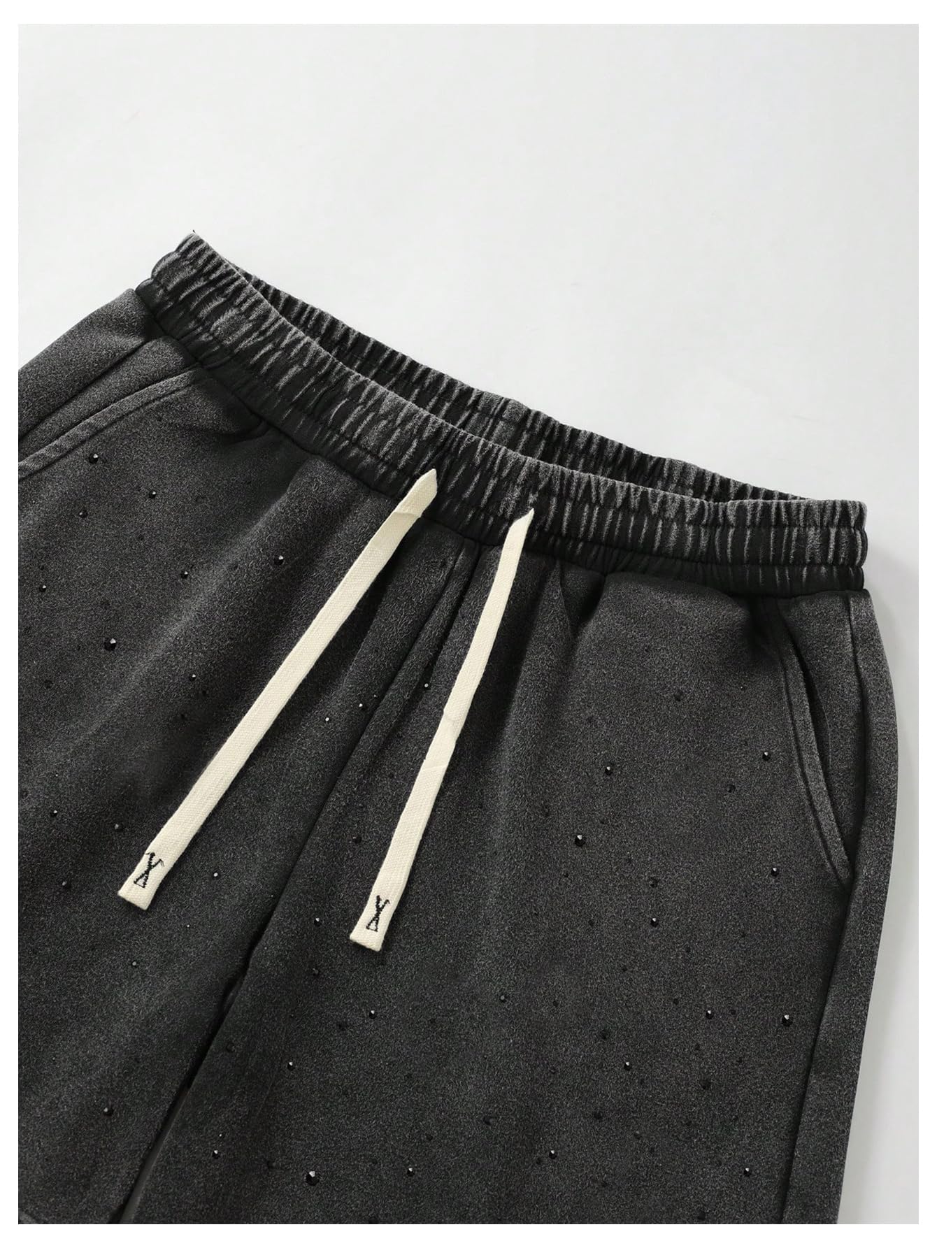 VIPWOLF Men's Star Graphic Y2k Shorts Distressed Track Shorts Streetwear