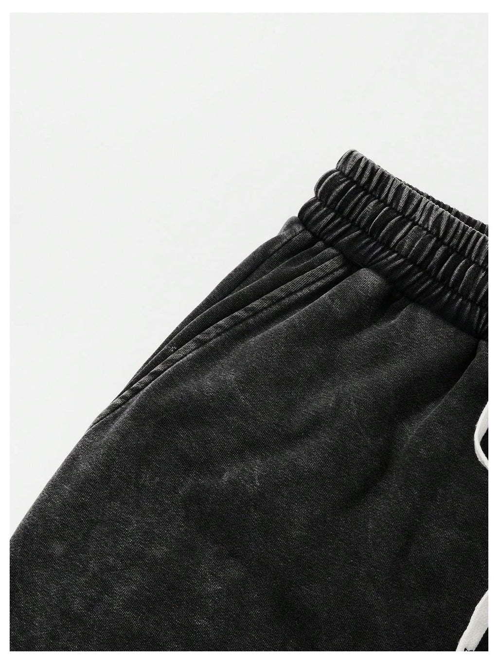 VIPWOLF Men's Star Graphic Y2k Shorts Distressed Track Shorts Streetwear