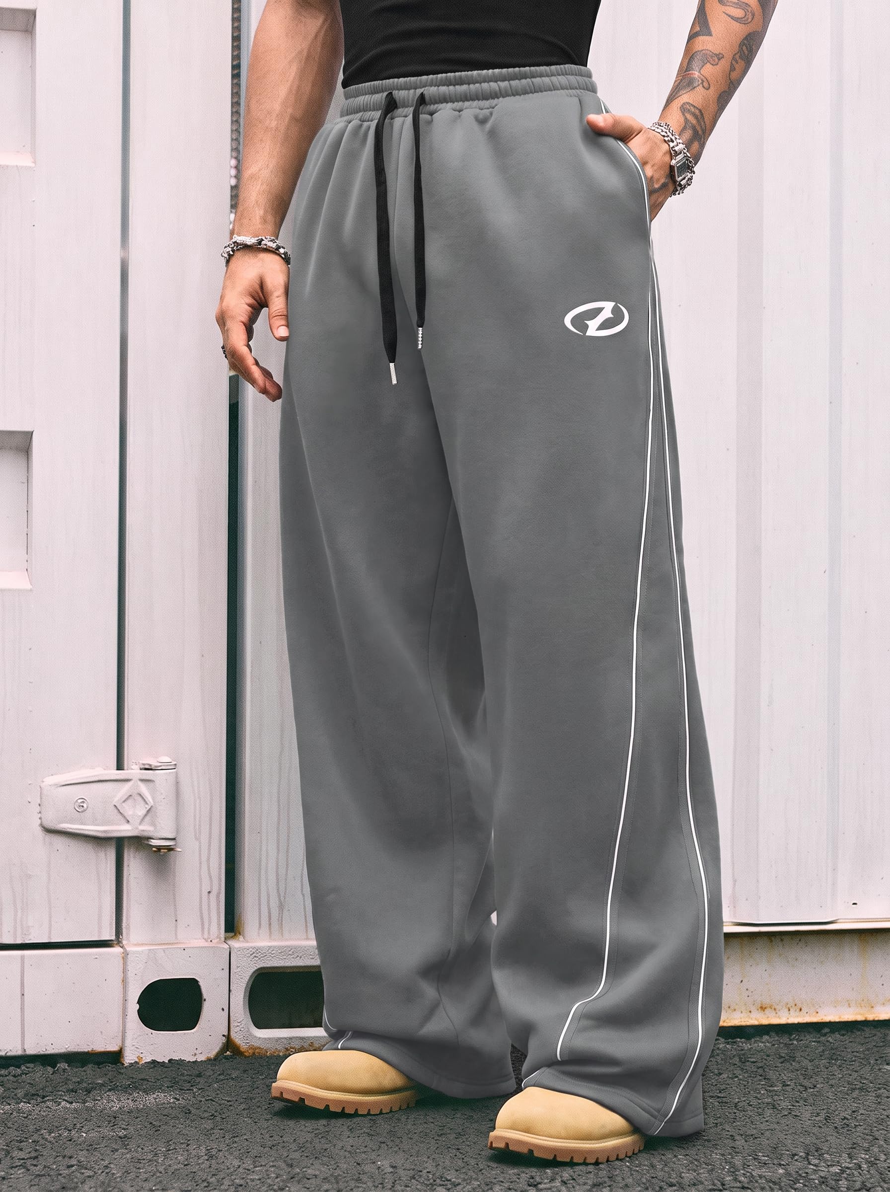 QJQ Men's Baggy Track Pants Casual Wide Leg Striped Side Sweatpants Drawstring Elastic Waist Y2k Streetwear